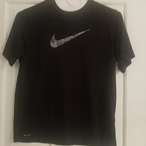 Nike tee